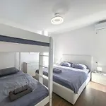 Velvet Tide Escape B18 Apartman *